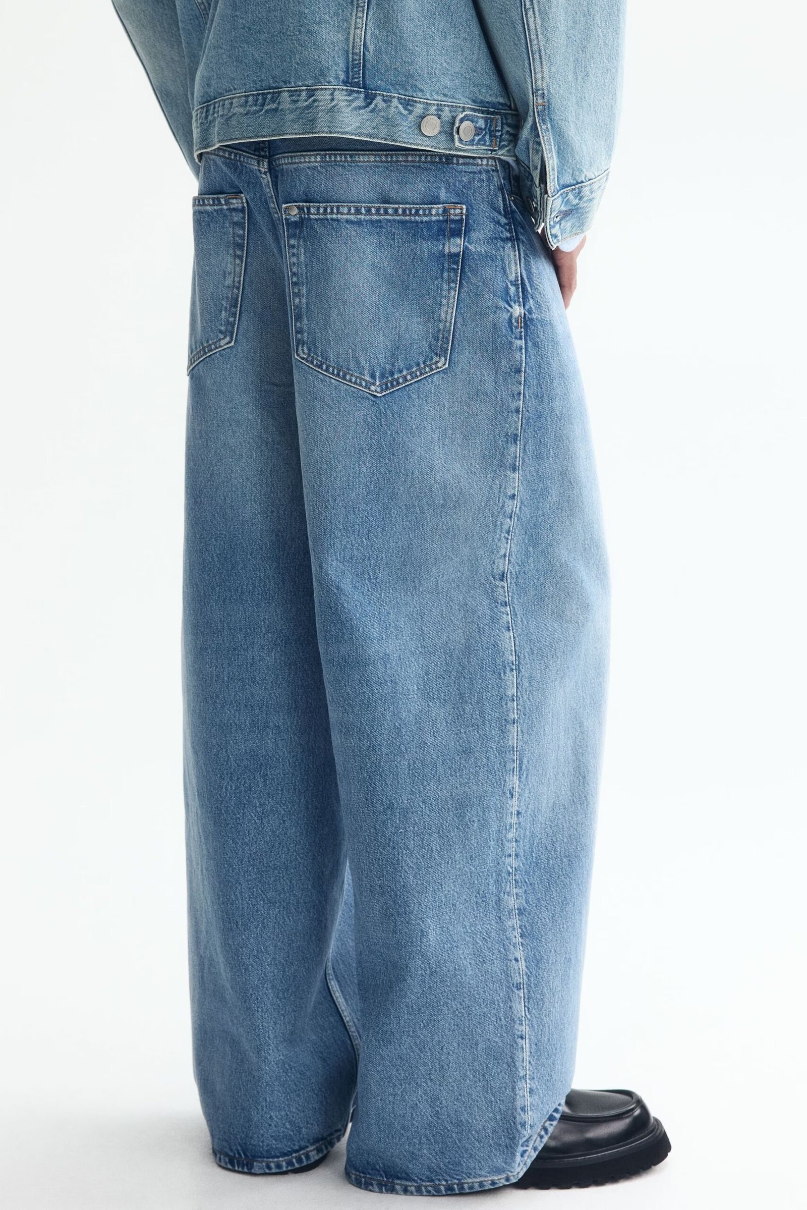 Ultra Baggy Jeans-Light Blue - Image 3